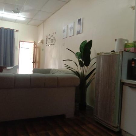 Homestay Tok Abah Seri Iskandar Exterior photo